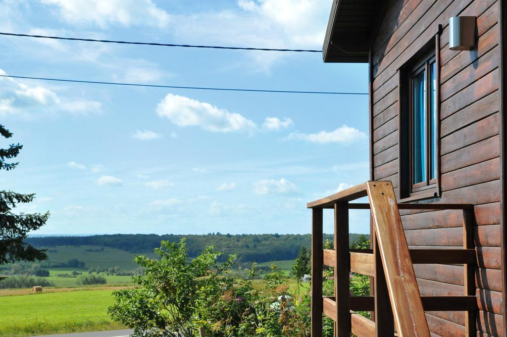 Villa Arbre Dressé à Somme-Leuze Extérieur photo